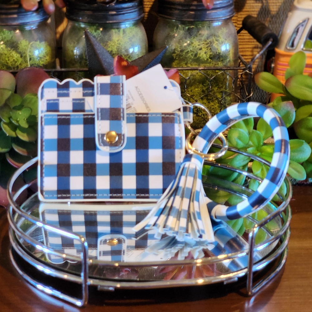Gingham Wristlet Card Wallet Blue and White NWT - Picture 3 of 9